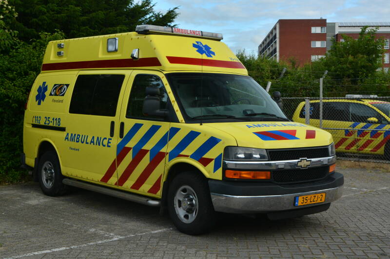 Kenteken: 35-LZJ-2 Roepnummer: 25-118