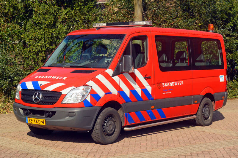 Kenteken: 38-KKD-4 Roepnummer: 80-786 > 21-???? Type voertuig: DB Merk &amp; Type: Mercedes Benz 316NGT[Sprinter] Opbouw: Bouwjaar: 2010 In dienst: 2010 Uit dienst: 201.. Naar regio.