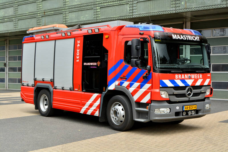 Kenteken: 44-BDF-4 Roepnummer: 24-3031 Type voertuig: TS7 LD3500 HD250 T2000/200 Merk &amp; Type: Mercedes Benz 1629AF38[Atego] Opbouw: Kenbri-Rosenbauer Bouwjaar: 2013 In dienst: 2013 Uit dienst: Standplaats: Maastricht-Noord