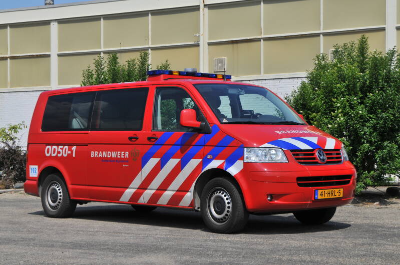 Kenteken: 41-HRL-5 Roepnummer: OD50-1 > 17-9195 Type voertuig: DA-OVD (Gezamenlijke Brandweer) Merk &amp; Type: Volkswagen Transporter T5-2,5D Opbouw: Bouwjaar: 2009 In dienst: 2009 Uit dienst: 2018 Standplaats: Regionaal inzetbaar