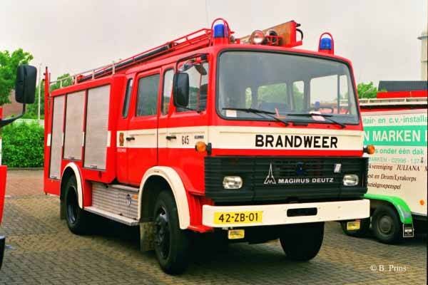 Kenteken: 42-ZB-01 Roepnummer: 645 Type voertuig: TS9 LD2700 HD220 T1500 Merk &amp; Type: Magirus Deutz 130M11FL Opbouw: Motorkracht-Magirus Bouwjaar: 1980 In dienst: 1980 Uit dienst: 2002