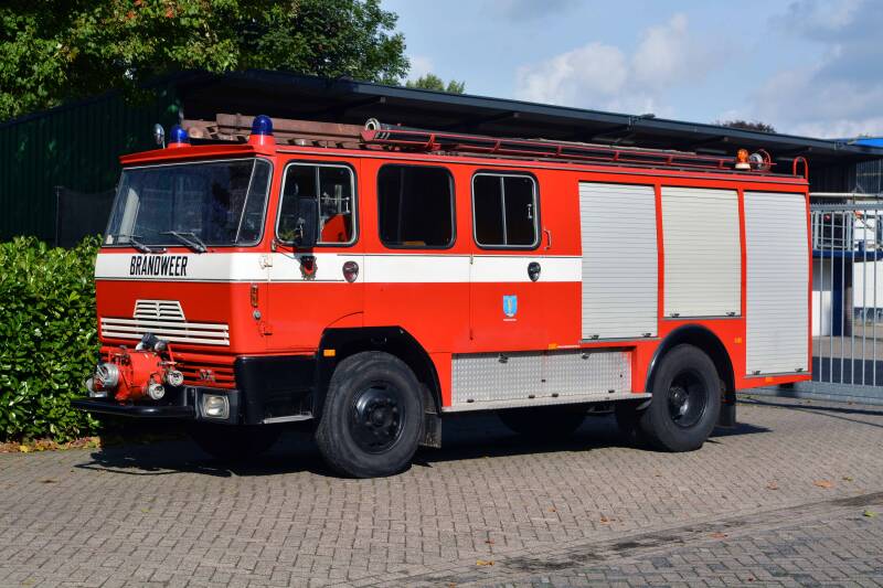 Kenteken: 43-41-ZB > BD-55-ND  Roepnummer: 831 > 841 > Type voertuig: TS10 LD2800 HD280 T2000/200 Merk &amp; Type: DAF FF1600DT360 Opbouw: Ajax-Ziegler Bouwjaar: 1981 In dienst: 1981 Uit dienst: 2004