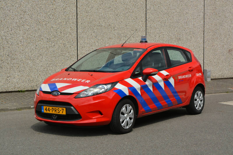 Kenteken: 44-PRS-7 Roepnummer: 25-615 > 25-4106 Type voertuig: DA Merk &amp; Type: Ford Fiësta 1,6TDCi Opbouw: Bouwjaar: 2011 In dienst: 2011 Uit dienst: 2016 Standplaats: Almere - Poort.Regionaal voertuig. Naar Noordoostpolder, korps Nagele 