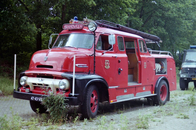 Kenteken: NV-59-70 > 47-43-VB Type voertuig: PM10 Merk &amp; Type: Ford C620[BigJob] Opbouw: Remmers Bouwjaar: 1953 In dienst: 197. Uit dienst: 19.. vergenomen van bedrijfsbrandweer de Zeeuw te Eerbeek. Museumvoertuig 