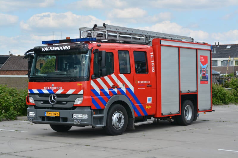 Kenteken: 52-BBN-6 Roepnummer: 16-1630 Kenteken: 52-BBN-6 Type voertuig: TS7 MD/LD3000 T1600 Merk &amp; Type: Mercedes Benz 1526F38[Atego] Opbouw: Ziegler Brandweertechniek Bouwjaar: 2012 In dienst: 2013 Uit dienst: 2024