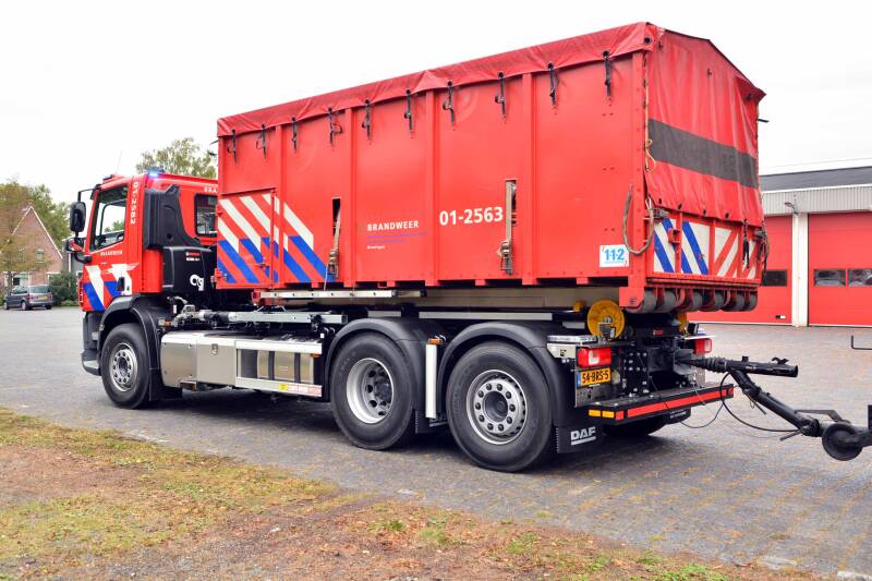 Kenteken: 54-BRS-5 Roepnummer: 01-2582 Type voertuig: HA Merk &amp; Type: DAF CF410FAN560 Opbouw: Multilift Bouwjaar: 2021 In dienst: 2021 Uit dienst: