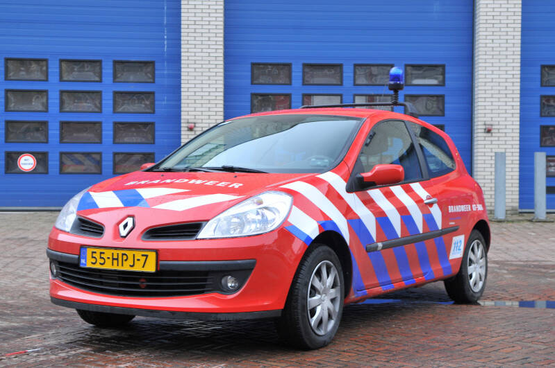 Kenteken: 55-HPJ-7 Roepnummer: 07-3606 Type voertuig: DA Merk &amp; Type: Renault Clio Opbouw: Bouwjaar: 2009 In dienst: 2009 Uit dienst: 2015 