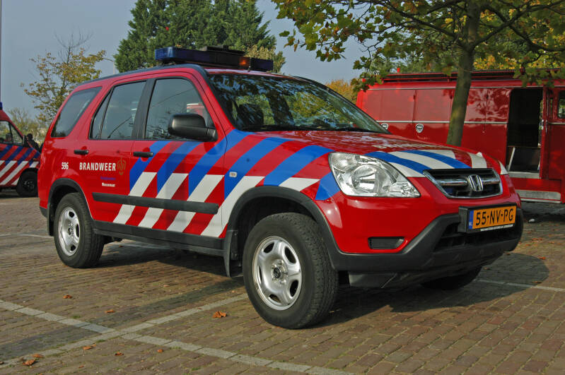 Kenteken: 55-NV-PG Roepnummer: 596 > 15-1101 Type voertuig: DA Merk &amp; Type: Honda CR-V AT Opbouw: Bouwjaar: 2004 In dienst: 2004 Uit dienst: 2013