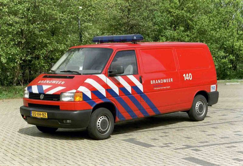 Kenteken: 55-VH-BZ Roepnummer: 140 > 15-7786 Type voertuig: PM3 Merk &amp; Type: Volkswagen Transporter T4 Opbouw: Bouwjaar: 1999 In dienst: 1999 Uit dienst: Standplaats: den Haag - Loosduinen