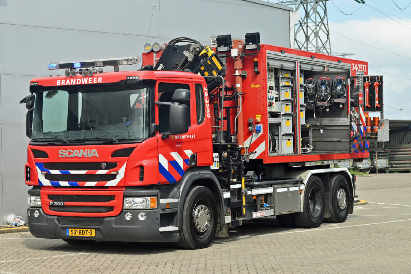 Kenteken: 57-BDT-3 Roepnummer: 24-2580 Type voertuig: HA-KR Merk &amp; Type: Scania P360LB4x4 Opbouw: Bouwjaar: 2014 In dienst: 2014 Uit dienst: Standplaats: Geleen