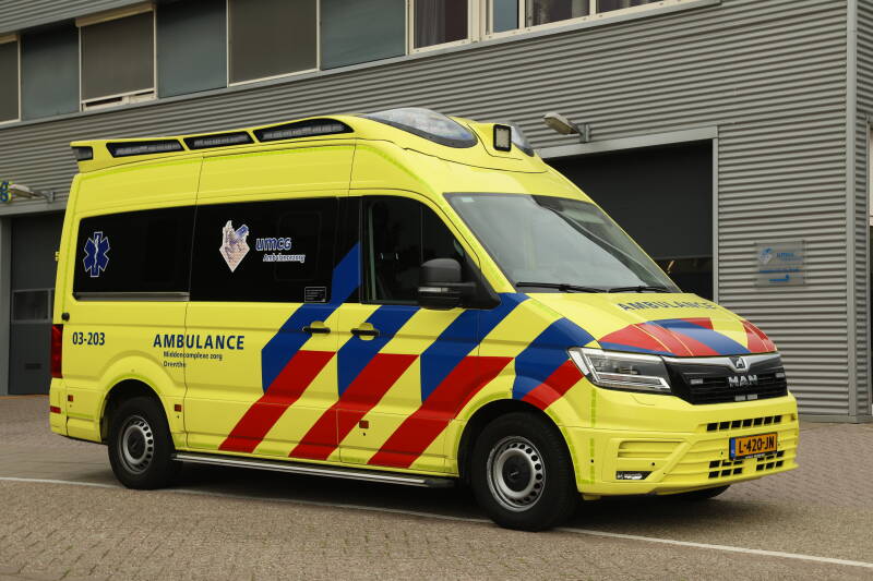 Kenteken: L-420-JN Roepnummer: 03-203 Foto: Ramon Versteeg