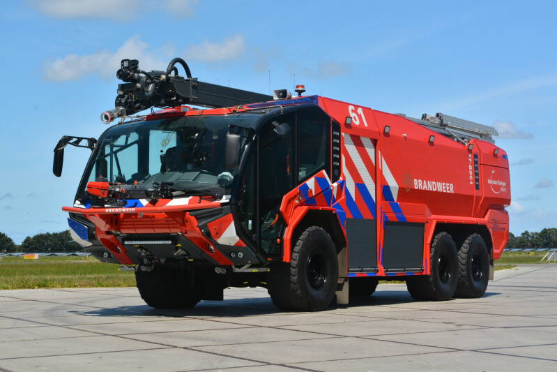 Kenteken: Roepnummer: 61 / 17-8961 Type voertuig: CT4 LD9000 T10000/1200 P250 Merk &amp; Type: Rosenbauer [New Panther] 6x6 Opbouw: Rosenbauer Bouwjaar: 2020 In dienst: 2020 Uit dienst: