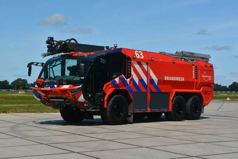Kenteken: Roepnummer: 63 / 17-8963 Type voertuig: CT4 LD9000 T10000/1200 P250 Merk &amp; Type: Rosenbauer [New Panther] 6x6 Opbouw: Rosenbauer Bouwjaar: 2020 In dienst: 2020 Uit dienst: