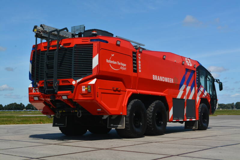 Kenteken: Roepnummer: 63 / 17-8963 Type voertuig: CT4 LD9000 T10000/1200 P250 Merk &amp; Type: Rosenbauer [New Panther] 6x6 Opbouw: Rosenbauer Bouwjaar: 2020 In dienst: 2020 Uit dienst: