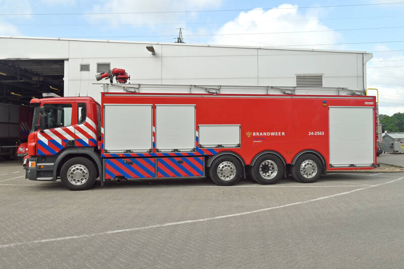 Kenteken: 64-BKH-2 Roepnummer: 24-2563 Type voertuig: SB2 LD10000 T9000/6000 Merk &amp; Type: Scania P450(8x2/6) Opbouw: Kenbri-Hale Bouwjaar: 2018 In dienst: 2018 Uit dienst: Standplaats: Geleen