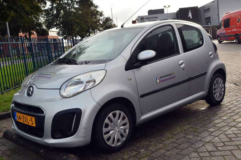 Kenteken: 64-ZVL-5 Roepnummer: DA14 Type voertuig: DA Merk &amp; Type: Citroën C1 Opbouw: Bouwjaar: 2013 In dienst: 2013 Uit dienst: 2025. Regionaal voertuig.