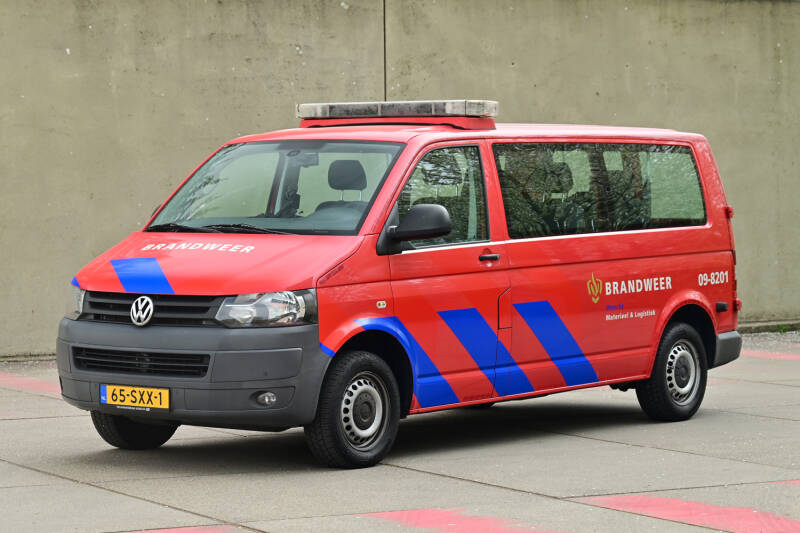 Kenteken: 65-SXX-1 Roepnummer: 09-8201? Type voertuig: DB Merk &amp; Type: Volkswagen Transporter T5-Kombi 2,0TDi Opbouw: Bouwjaar: 2012 In dienst: 2024 Uit dienst: Standplaats: Leidsche Rijn