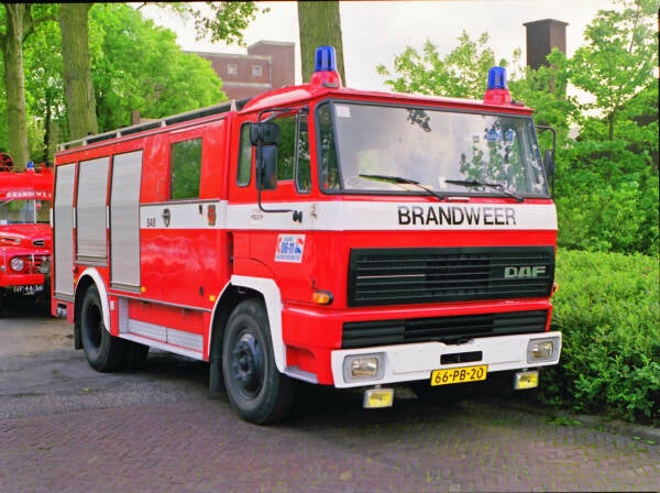 Kenteken: 66-PB-20 Roepnummer: 848 Type voertuig: TS11 LD2400 HD250 T1500 Merk &amp; Type: DAF FF1600DT360 Opbouw: Doeschot-Rosenbauer Bouwjaar: 1977 In dienst: 1977 Uit dienst: 1997