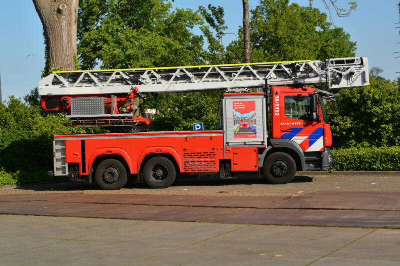 Kenteken: 67-BTS-9 Roepnummer: 16-1152 Type voertuig: AL-K30 Merk &amp; Type: Mercedes Benz 1630F46[Atego] Opbouw: Hilton-Magirus Bouwjaar: 2022 In dienst: 2023 Uit dienst: