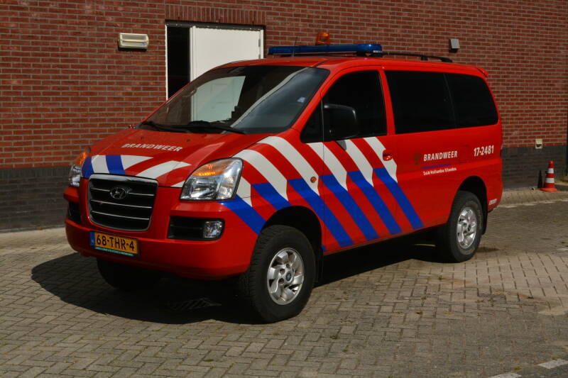 Kenteken: 68-THR-4 Roepnummer: BM61-2 > 17-2481 Type voertuig: PM6 Merk &amp; Type: Hyundai H1 Starex Opbouw: Bouwjaar: 2012 In dienst: 2012 Uit dienst: