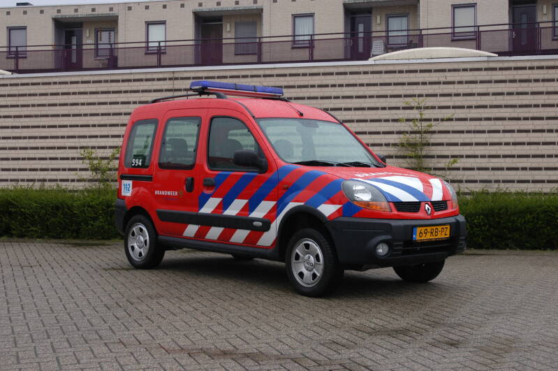 Kenteken: 69-RB-PZ Roepnummer: 81-594 > 22-5022 Type voertuig: DAT-WVD Merk &amp; Type: Renault Kangoo 1,9DCi(4x4) Opbouw: Bouwjaar: 2005 In dienst: 2005. Regionaal voertuig