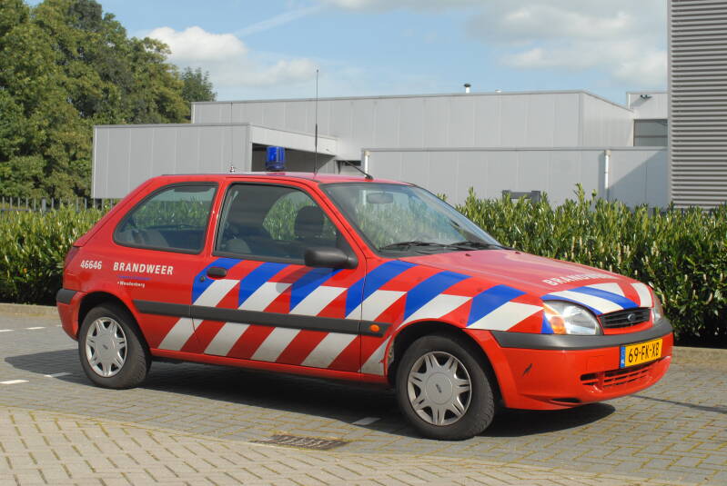 Kenteken: 69-FK-XB Roepnummer: 46-646 Type voertuig: DA Merk &amp; Type: Ford Fiesta 1.3i Opbouw: Bouwjaar: 2000 In dienst: 2000 Uit dienst: 2010