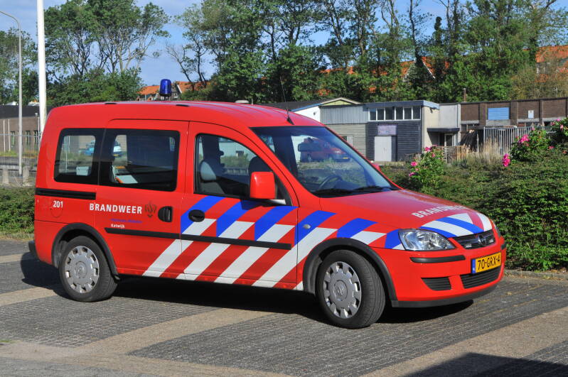 Kenteken: 70-GRX-4 Roepnummer: 16-201 Type voertuig: DA Merk &amp; Type: Opel Combo C1,2 Opbouw: Bouwjaar: 2008 In dienst: 2008 Uit dienst: 2020