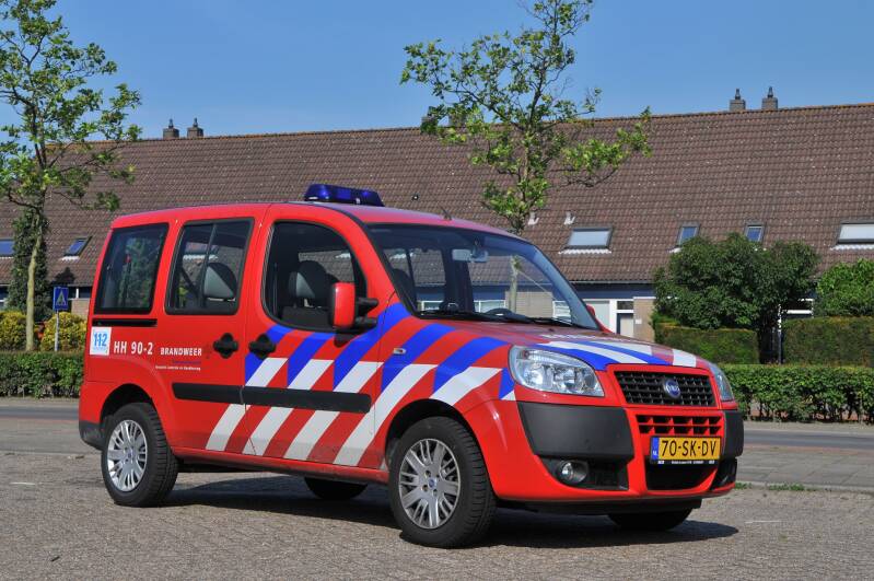 Kenteken: 70-SK-DV Roepnummer: HH90-2 Type voertuig: DA-PR Merk &amp; Type: Fiat Doblo 1,9JTD Opbouw: Bouwjaar: 2006 In dienst: 2006 Uit dienst: 2019 Standplaats: Hoogvliet