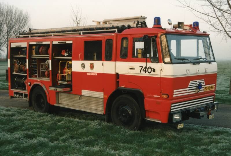 Kenteken: 70-VB-84 Roepnummer: 740 Type voertuig: TS9 LD3000 HD250 T1500/200 Merk &amp; Type: DAF FA1600DT360 Opbouw: Doeschot-Rosenbauer Bouwjaar: 1980 In dienst: 1980 Uit dienst: 1997
