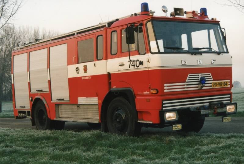 Kenteken: 70-VB-84 Roepnummer: 740 Type voertuig: TS9 LD3000 HD250 T1500/200 Merk &amp; Type: DAF FA1600DT360 Opbouw: Doeschot-Rosenbauer Bouwjaar: 1980 In dienst: 1980 Uit dienst: 1997
