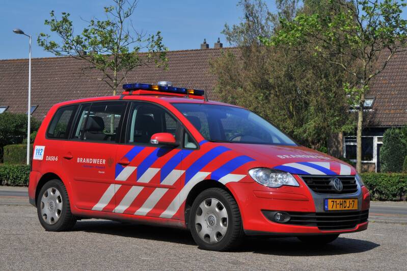 Kenteken: 71-HDJ-7 Roepnummer: DA50-6 Type voertuig: DA Merk &amp; Type: Volkswagen Touran 2.0TDi Opbouw: Bouwjaar: 2009 In dienst: 2009 Uit dienst: 2017 Standplaats: Hoogvliet