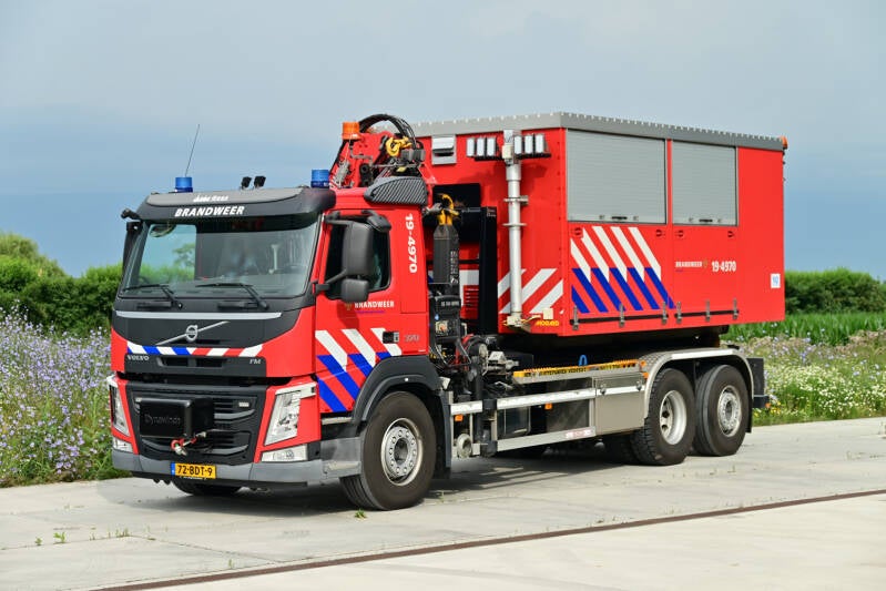 Kenteken: 72-BDT-9 Roepnummer: 19-4970 Type voertuig: HA-KR Merk &amp; Type: Volvo FM370(6x4) Opbouw: Multilift-Hiab Bouwjaar: 2014 In dienst: 2017 Uit dienst: Standplaats: Goes - Troelstralaan.  Afkomstig van Borsele  