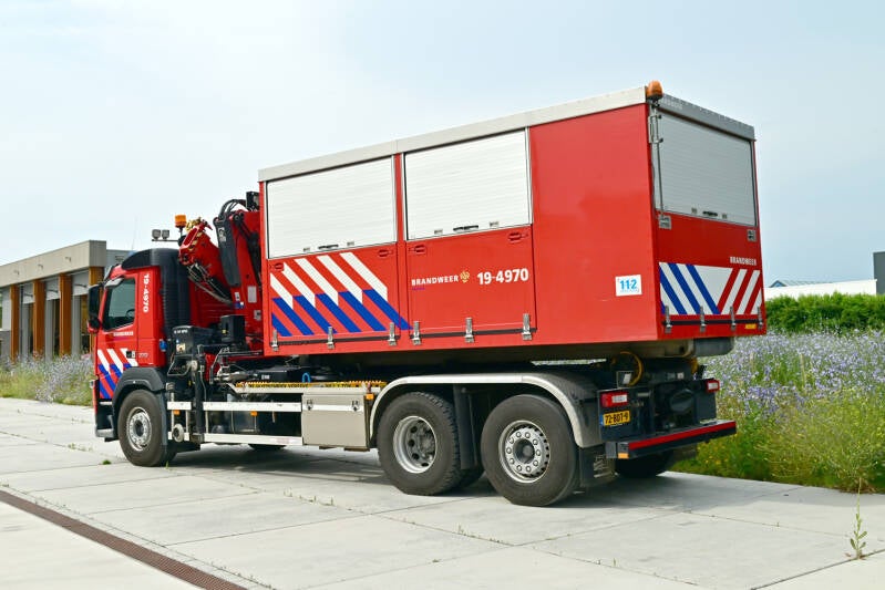 Kenteken: 72-BDT-9 Roepnummer: 19-4970 Type voertuig: HA-KR Merk &amp; Type: Volvo FM370(6x4) Opbouw: Multilift-Hiab Bouwjaar: 2014 In dienst: 2017 Uit dienst: Standplaats: Goes - Troelstralaan.  Afkomstig van Borsele  