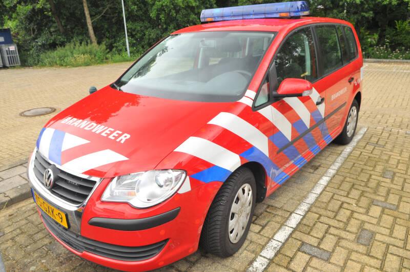 Kenteken: 75-GXK-9 Roepnummer: 15-9304 Type voertuig: DA Merk &amp; Type: Volkswagen Touran 1,9TDi Opbouw: Bouwjaar: 2008 In dienst: 2008 Uit dienst: 2017 Standplaats: Regionaal inzetbaar