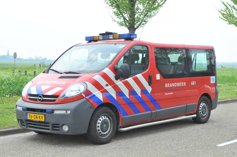 Kenteken: 76-SN-KV Roepnummer: 608 > 681 Type voertuig: PM5 Merk &amp; Type: Opel Vivaro-Combi 2,5DTi Opbouw: Bouwjaar: 2006 In dienst: 2006 Uit dienst: 2018.  Geëxporteerd naar: Tsjechië