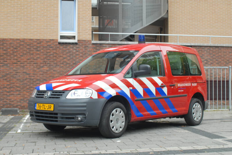 Kenteken: 76-TL-JR Roepnummer: 18-531 Type voertuig: DA-BD Merk &amp; Type: Volkswagen Caddy-Life Opbouw: Bouwjaar: 2006 In dienst: 2006 Uit dienst: 2013