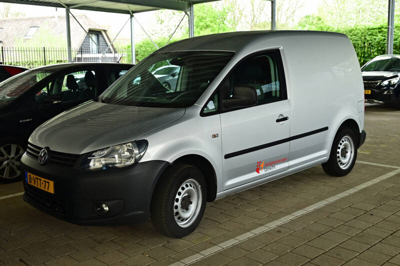 Kenteken: 8-VTT-77 Roepnummer: Type voertuig: PM2 Merk &amp; Type: Volkswagen Caddy 1,6D Opbouw: Bouwjaar: 2012 In dienst: 2012 Uit dienst: Standplaats: Utrecht (Kobaltweg)