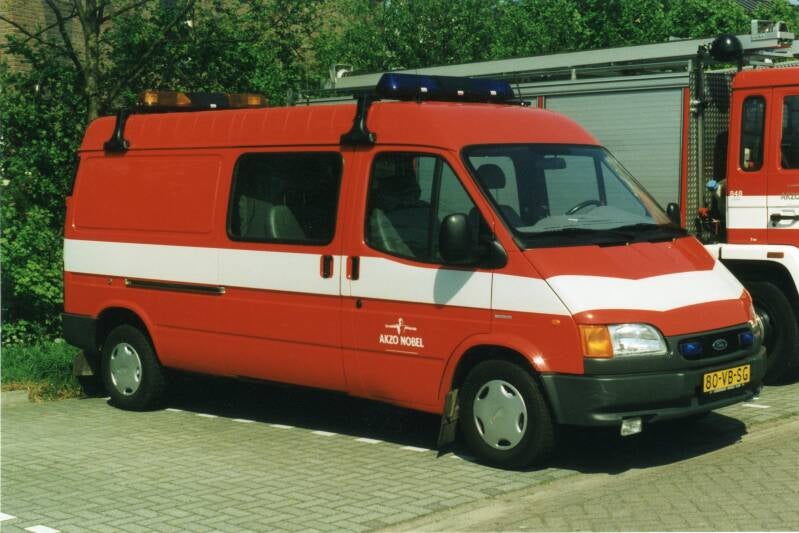 Kenteken: 80-VB-SG Roepnummer: 8171 Type voertuig: GS6 Merk &amp; Type: Ford Transit 100LD Van-Combi Opbouw: Bouwjaar: 1998 In dienst: 1998 Uit dienst: 2006 Standplaats: Hengelo (Ov)