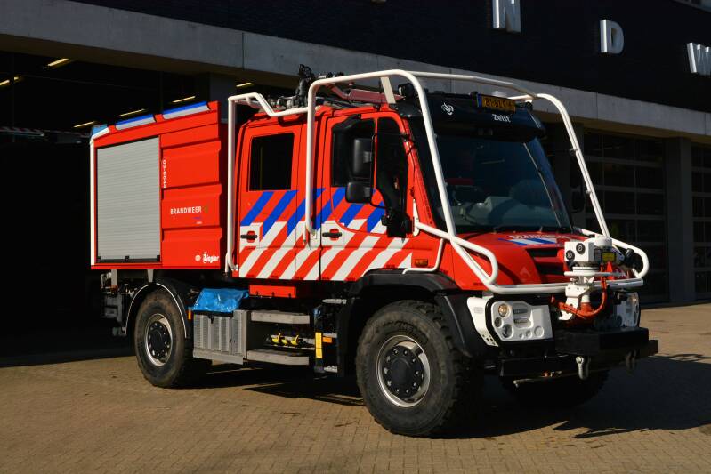 Kenteken: 81-BLF-6 Roepnummer: 09-6644 Type voertuig: TST5NB LD3200 T3000/500 Merk &amp; Type: Mercedes Benz U530L39[Unimog] Opbouw: Ziegler Brandweertechniek Bouwjaar: 2017 In dienst: 2018 Uit dienst: