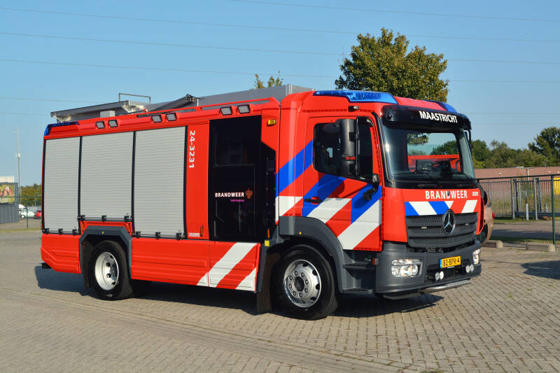 Kenteken: 82-BPR-4 Roepnummer: 24-3231 Type voertuig: TS7 LD3000 HD250 T2500/200 Merk &amp; Type: Mercedes Benz 1530F38[Atego] Opbouw: Kenbri-Rosenbauer Bouwjaar: 2020 In dienst: 2020