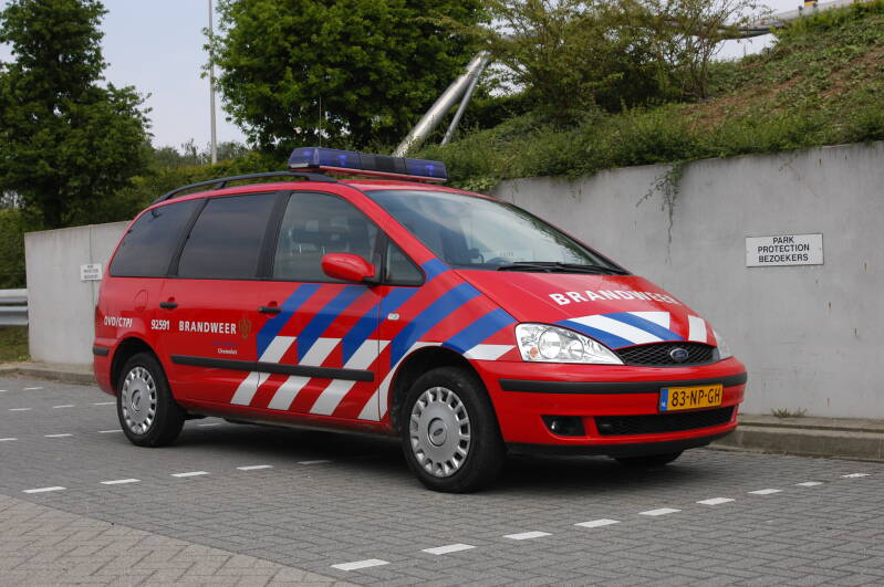 Kenteken: 83-NP-GH Roepnummer: 92-591 Type voertuig: DA-OVD Merk &amp; Type: Ford Galaxy 1.9TDi Opbouw: Bouwjaar: 2004 In dienst: 2004 Uit dienst: 2011 Standplaats: Geleen