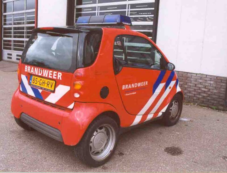 Kenteken: 85-GH-RV Roepnummer: (445) Type voertuig: DA -PR Merk &amp; Type: Micro Compact Car[Smart] Opbouw: Bouwjaar: 2000 In dienst: 2000 Uit dienst: 2007