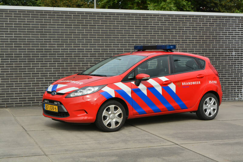 Kenteken: 87-JDB-6 Roepnummer: 25-314 > 25-5102 Type voertuig: DA Merk &amp; Type: Ford Fiësta 1,6TDCi Opbouw: Bouwjaar: 2009 In dienst: 2009 Uit dienst: 2017