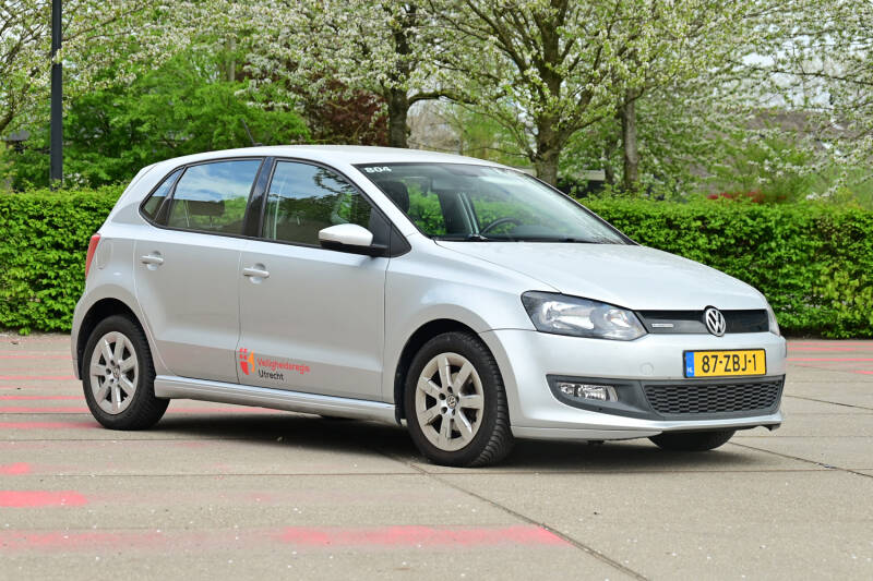 Kenteken: 87-ZBJ-1 Roepnummer: 2101 Type voertuig: DA Merk &amp; Type: Volkswagen Polo 1,2TDi Opbouw: Bouwjaar: 2012 In dienst: 2020 Uit dienst: Standplaats: Leidsche Rijn