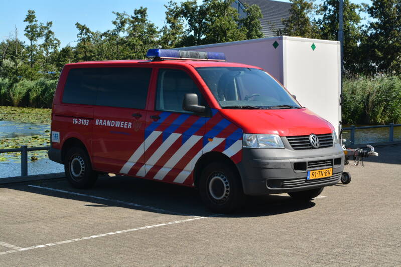 Kenteken: 91-TN-BN Roepnummer: 62-803 > 16-3103 Type voertuig: DB Merk &amp; Type: Volkswagen Transporter T5 Opbouw: Bouwjaar: 2006 In dienst: 2006 Uit dienst: