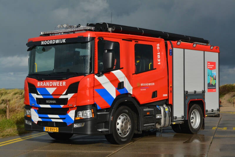 Kenteken: 92-BVV-5 Roepnummer: 16-1831 Type voertuig: TS7 LD3000 HD400 T2000 Merk &amp; Type: Scania P320B4x2NZ31L Opbouw: Kenbri-Rosenbauer Bouwjaar: 2023 In dienst: 2023 Uit dienst: