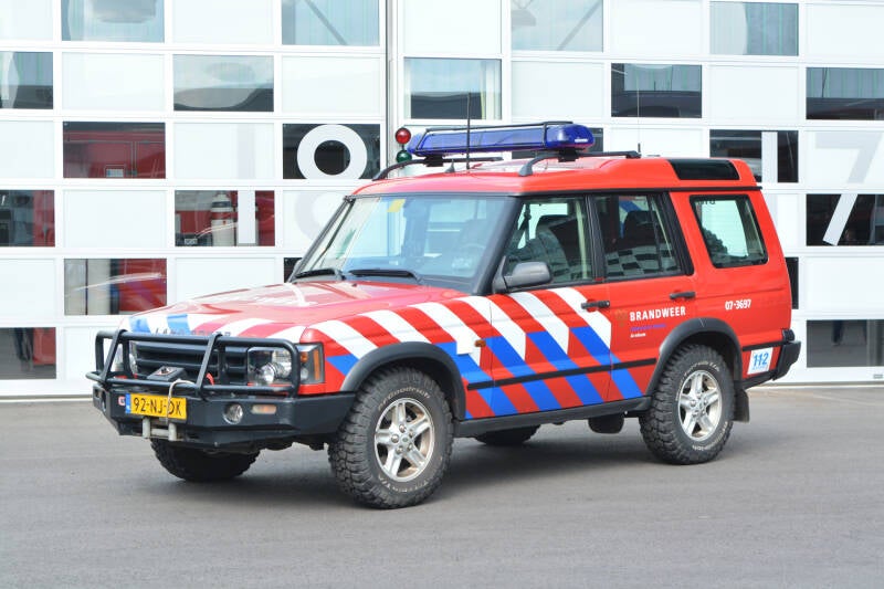 Kenteken: 92-NJ-DK Roepnummer: 39-792 > 07-3697 Type voertuig: DAT-OVD Merk &amp; Type: Landrover Discovery 2.5TD Opbouw: Bouwjaar: 2003 In dienst: 2003 Uit dienst: 2017