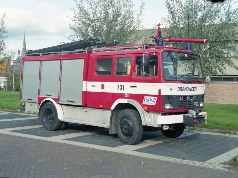 Kenteken: 92-PB-05 Roepnummer: 731 Type voertuig: TS10 LD2400 HD240 T2000/150 Merk &amp; Type: DAF FF1300DT340 Opbouw: den Hartog-Ziegler Bouwjaar: 1981 In dienst: 1981 Uit dienst: 2000