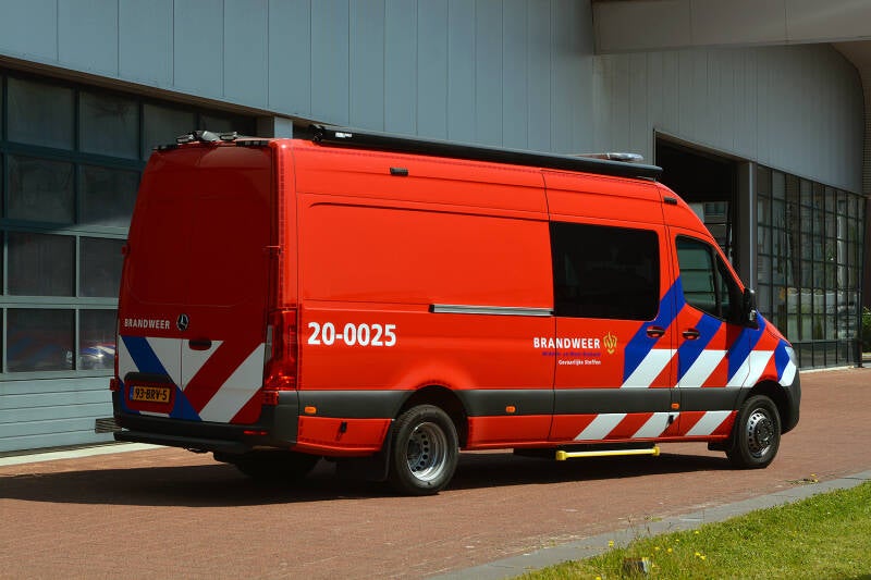 Kenteken: 93-BRV-5 Roepnummer: 20-0025 Type voertuig: GS6-SI Merk &amp; Type: Mercedes Benz 519CDi43[Sprinter] Opbouw: Akkermans Bouwjaar: 2021 In dienst: 2021
