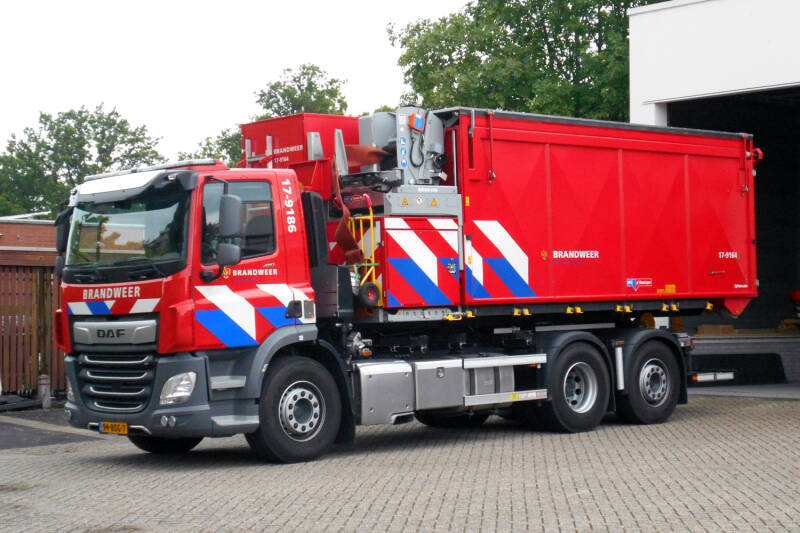 Kenteken: 94-BSG-7 Roepnummer: 17-9186 Type voertuig: HA Merk &amp; Type: DAF CF410FAN560(6x2) Opbouw: Multilift Bouwjaar: 2021 In dienst: 2021 Uit dienst: